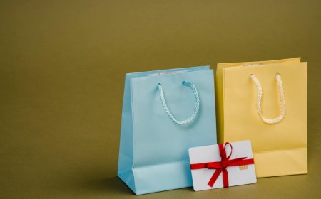 How Do You Choose the Perfect Gift Bag for Any Occasion?
