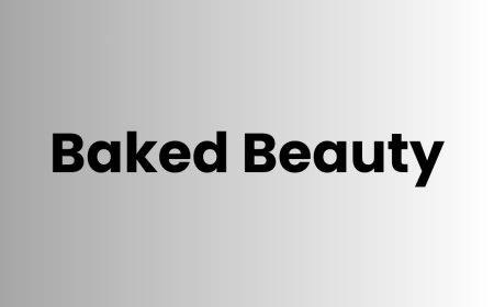 The Glass Skin Trend: How to Achieve It Using Clear Lip Gloss