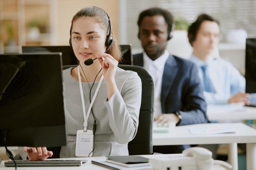 What Is a Contact Center as a Service (CCaaS) and How Does It Work?