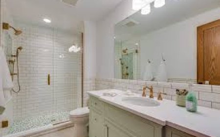 DIY vs. Hiring Pros: How It Impacts Your Bathroom Remodel Cost