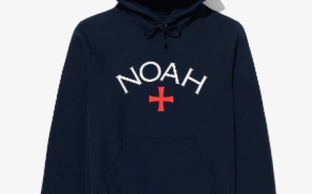 Is the NOAH Hoodie Good for Travel?