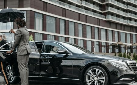 Chauffeur Car Rental in New York: Why CEOs Choose RentX for Airport Transfers