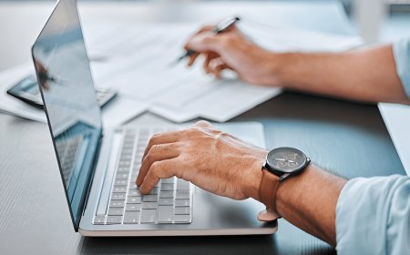 8 Signs You Need Expert Bookkeeping Services Right Now