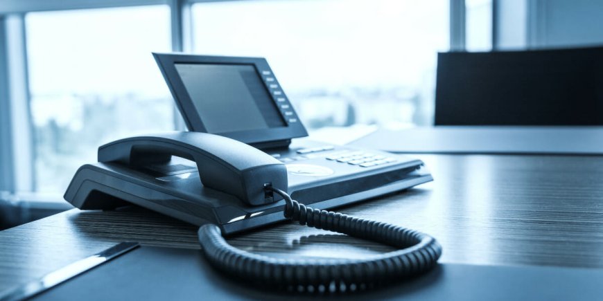 Enhancing Customer Interaction with VoIP for Small Businesses